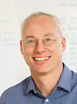 Prof. Bernhard Küster